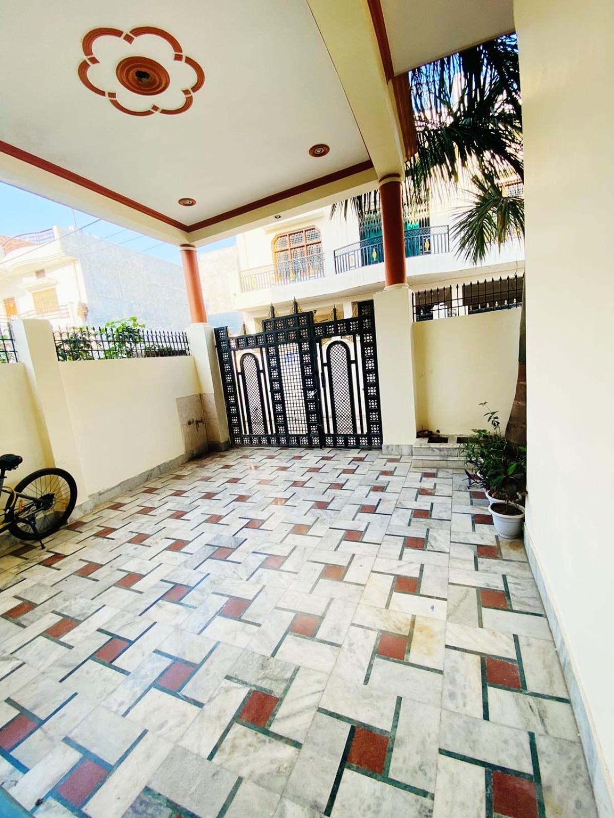 Rudra_HomeStay Varanasi Luaran gambar