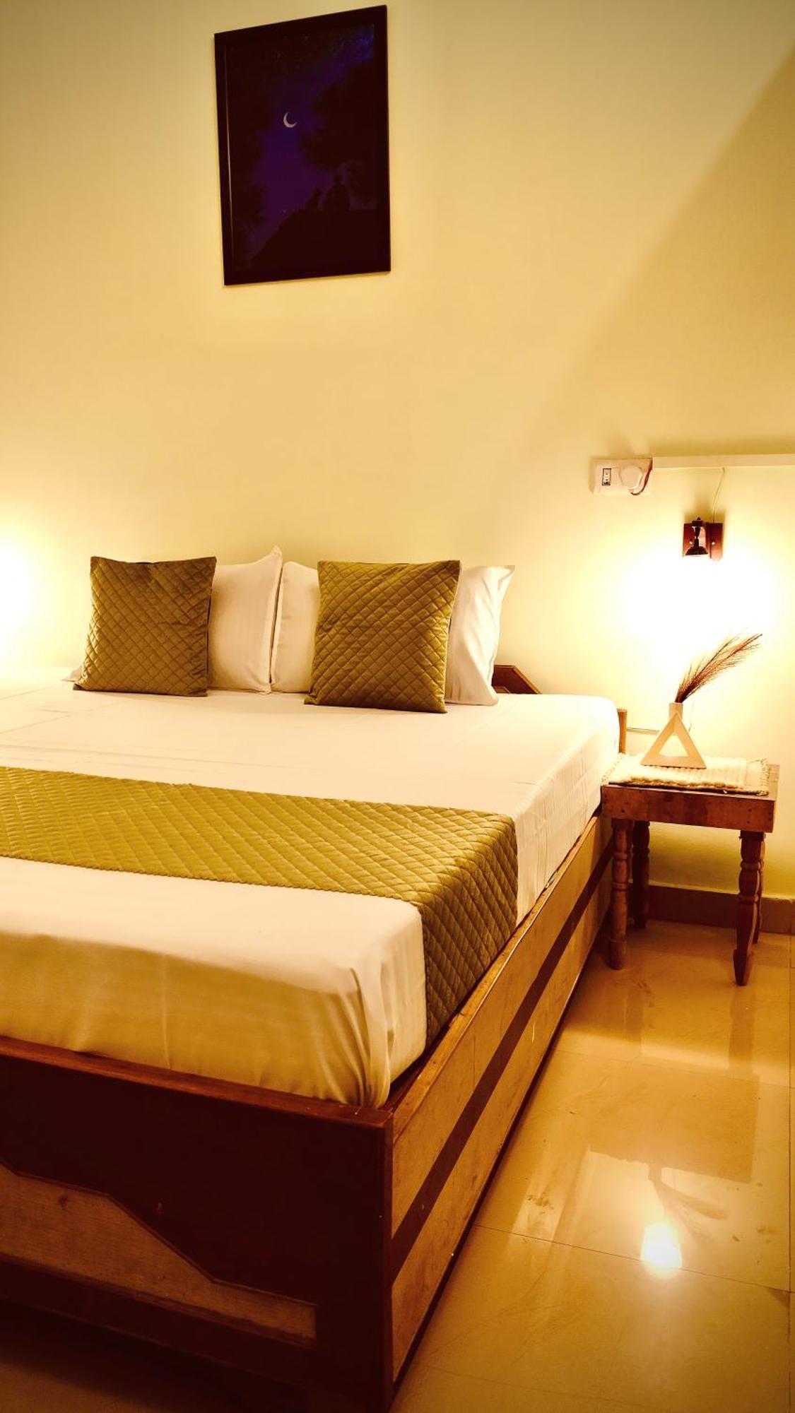 Rudra_HomeStay Varanasi Bilik gambar